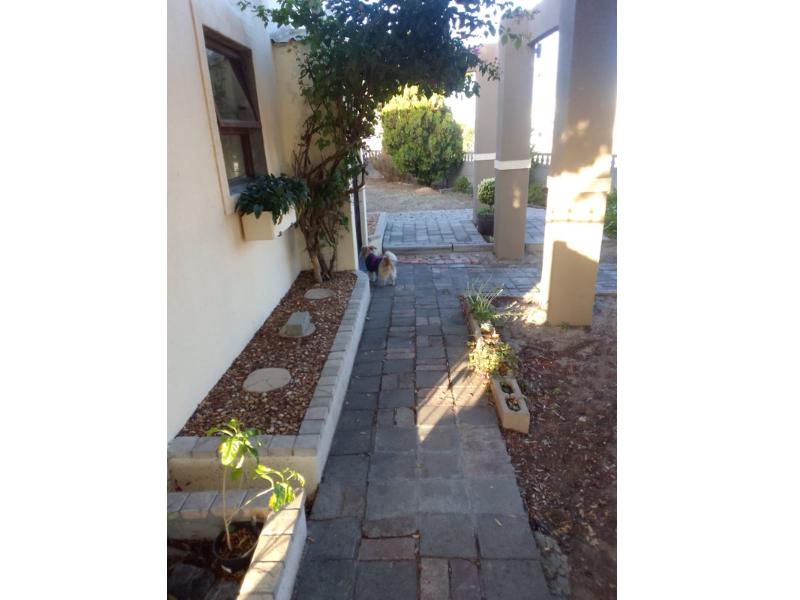 4 Bedroom Property for Sale in Beacon Hill Western Cape